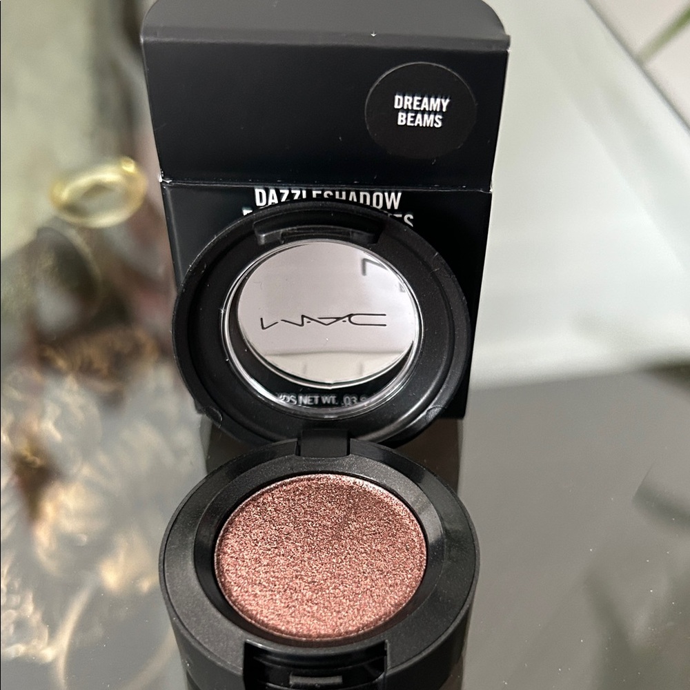 MAC Dreamy Beams - Discontinued
